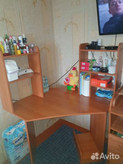Компьютерный стол