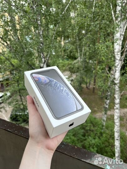 iPhone Xr, 64 ГБ