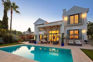 Дом 250 м² на участке 7,5 сот.