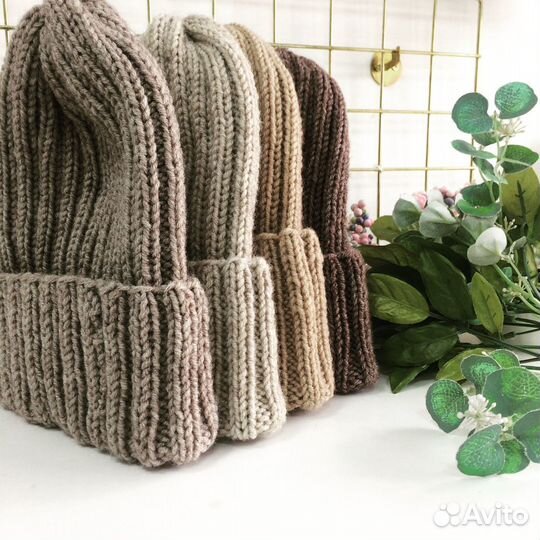 Женская шапка вязаная