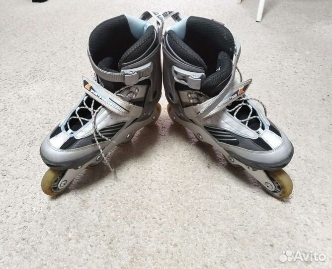 Роликовые коньки