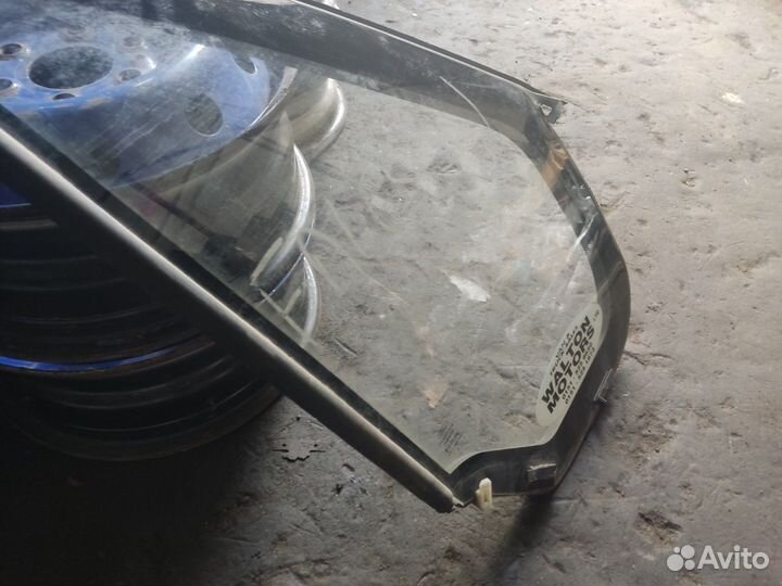 Стекло двери передней правой Форд Транзит 00-14 г