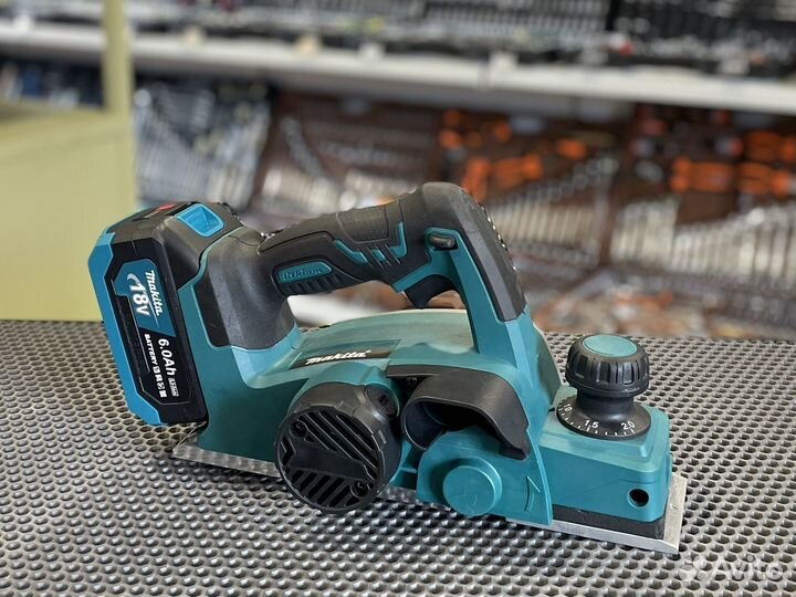 Аккумуляторный рубанок Makita DKP 180 Z