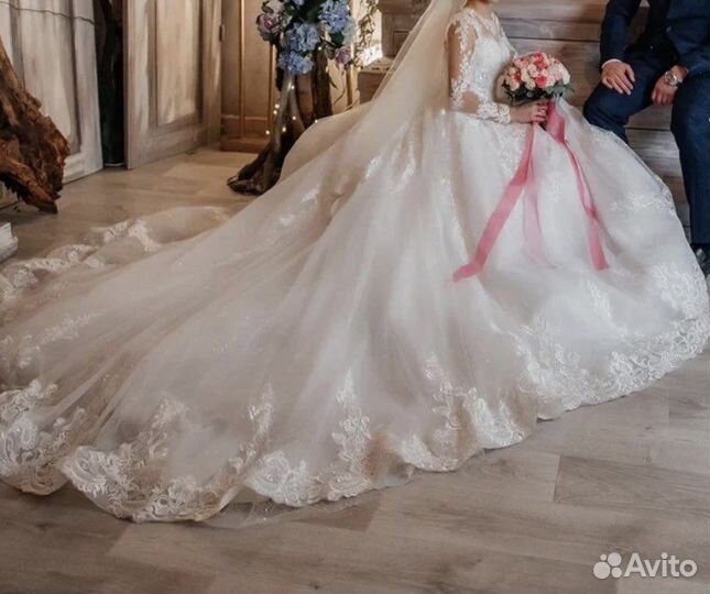 Свадебное платье