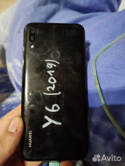 HUAWEI Y6 (2019), 2/32 ГБ