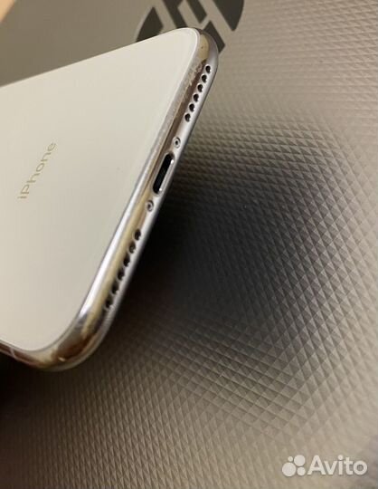 iPhone X, 256 ГБ