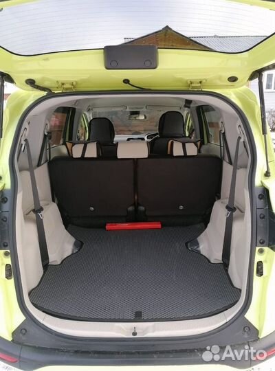 Toyota Sienta 1.5 CVT, 2015, 56 440 км