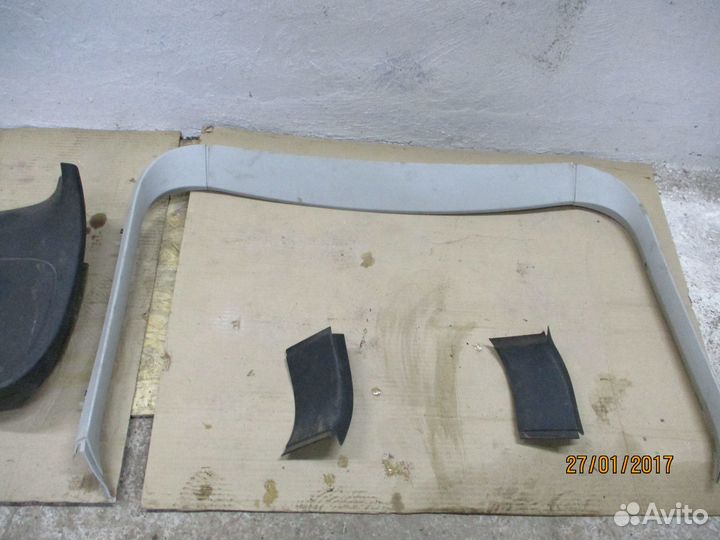 Обшивка крышки багажника Форд Фокус 2 хэтчбек