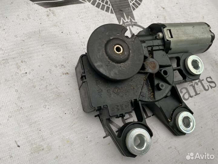 Моторчик заднего дворника Cayenne VW Touareg