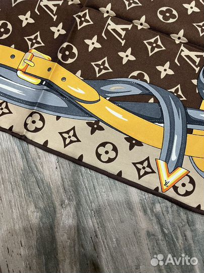 Шелковый платок шаль Louis Vuitton оттенок шоколад