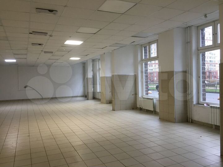 Торговое помещение, 310.5 м²