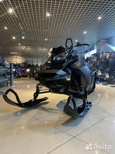 Продам горный снегоход BRP SKI-DOO summit X 154