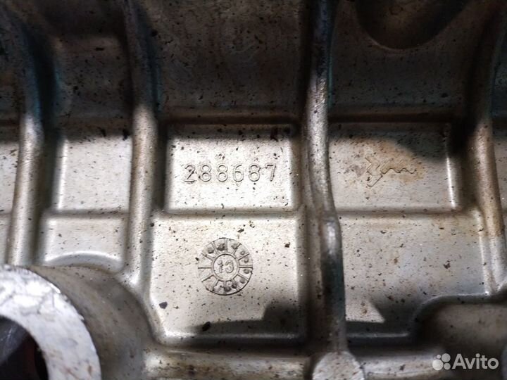 Клапанная крышка Maserati