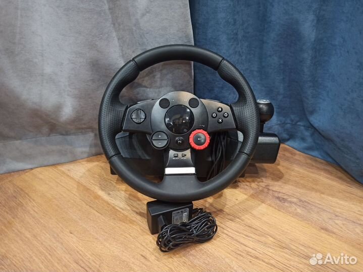 Logitech driving force gt 900 в отличном состоянии