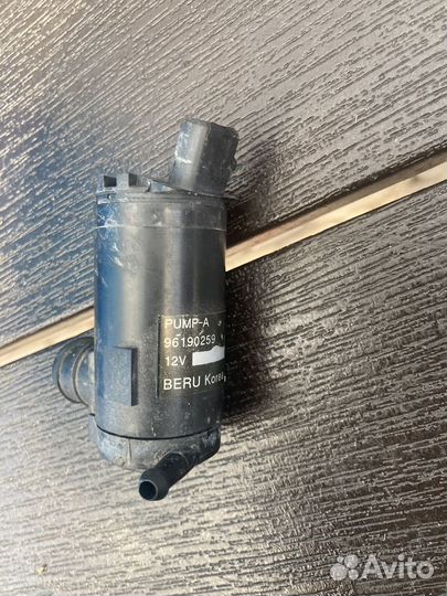 Насос омывателя лобового стекла chevrolet hyundai