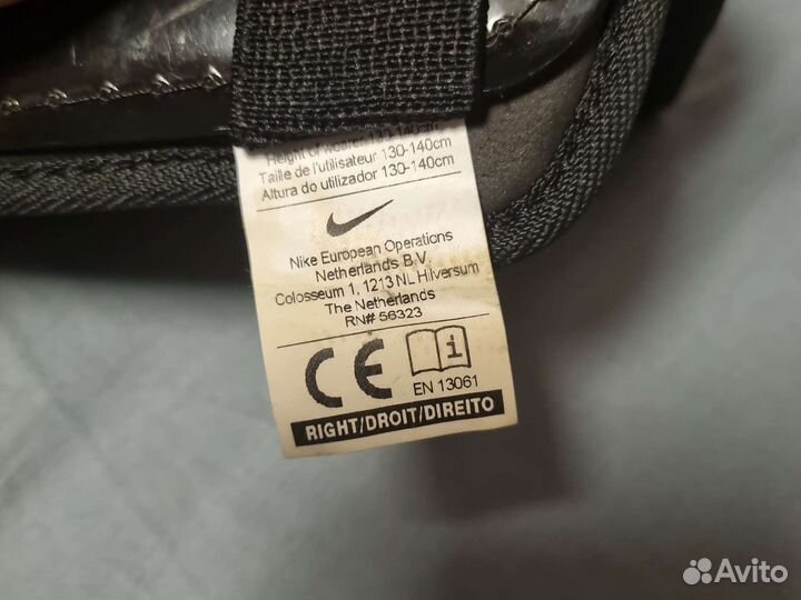 Футбольные щитки nike