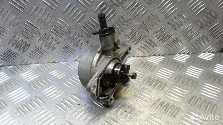 Насос вакуумный Hyundai i30