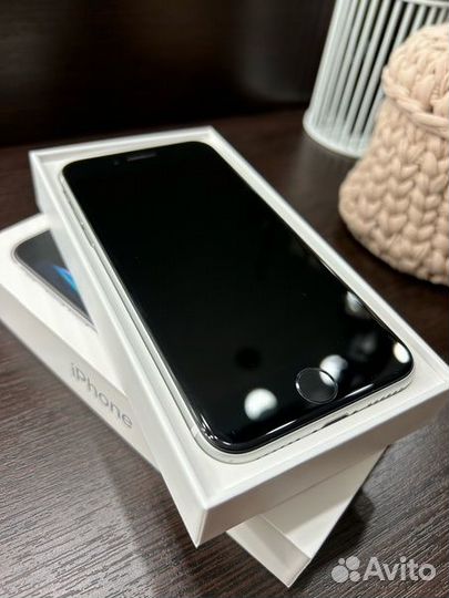 iPhone SE (2020), 128 ГБ