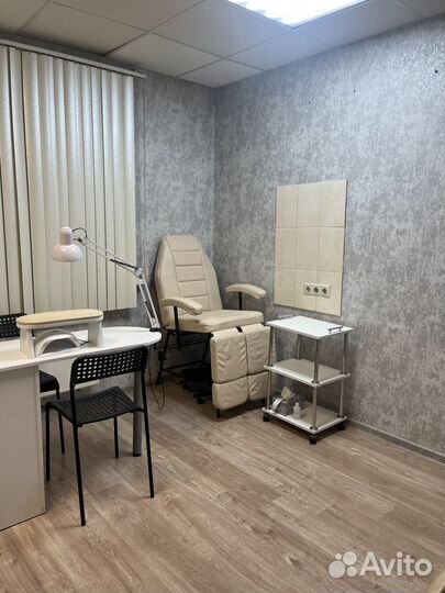 Аренда места-маникюр/педикюр/парикмахер