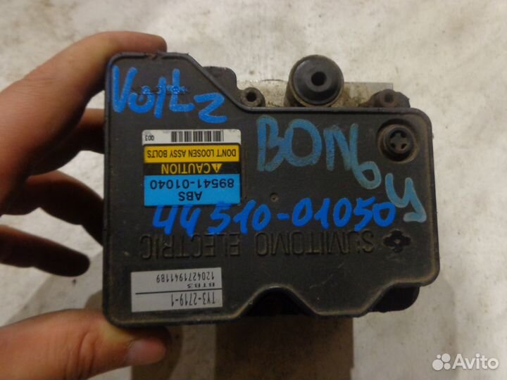 Toyota Voltz 1.8L AT Блок ABS б.у