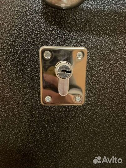 Вскрытие замков. Открыть дверь