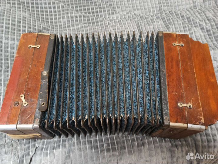 Гармонь тульская
