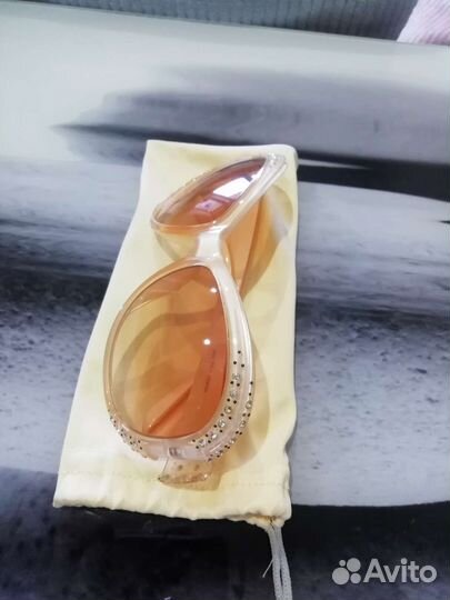 Солнцезащитные очки