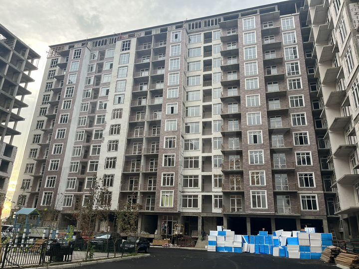 2-к. квартира, 75 м², 9/12 эт.