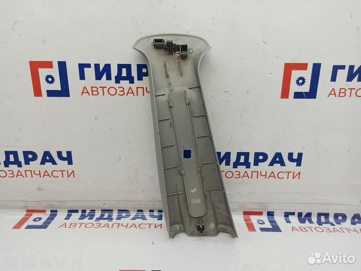 Обшивка стойки средняя правая верхняя Chevrolet Aveo T250 96650311. Потертость