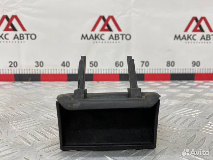 Б/У ручка багажника левый Audi A6 С5 ALF 2.4 1998