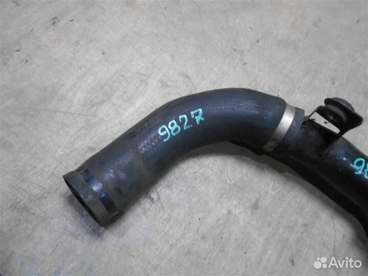 Патрубок интеркулера от Mitsubishi Outlander XL