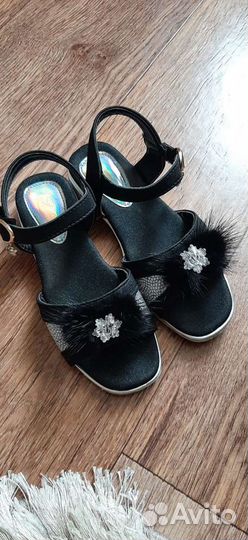 Босоножки для девочки