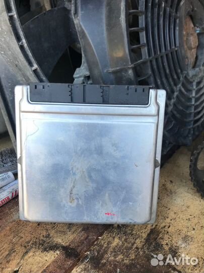 Блок управления двс / эбу mercedes-benz W203 C180