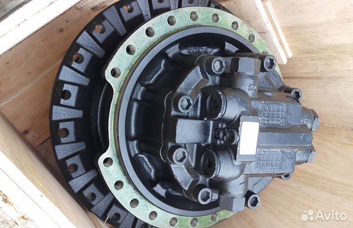 Редуктор хода с мотором Hitachi ZX330-97