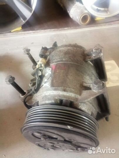 Компрессор кондиционера на Volvo Xc 70