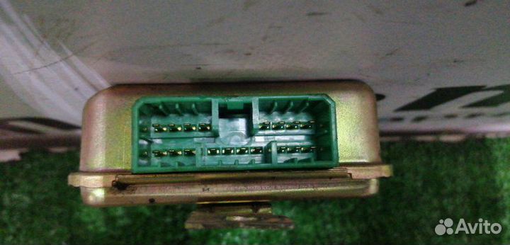 Блок управления Hyundai Sonata Y3 G4CP 1997