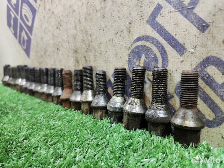 Болты колесные Bmw E39 седан 2.5 M52 1997