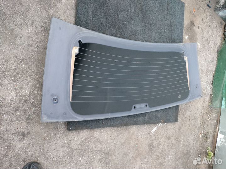 Стекло крышки багажника AS3 Jeep Grand Cherokee WK