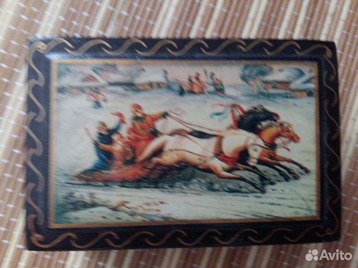 Шкатулка для украшений