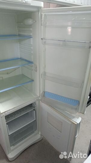 Холодильник indesit