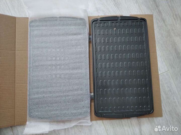 Вафельница Redmond skybakerrmb-M658/3S