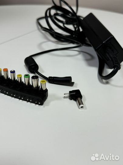 Адаптер питания сетевой/Зарядка для ноутбука