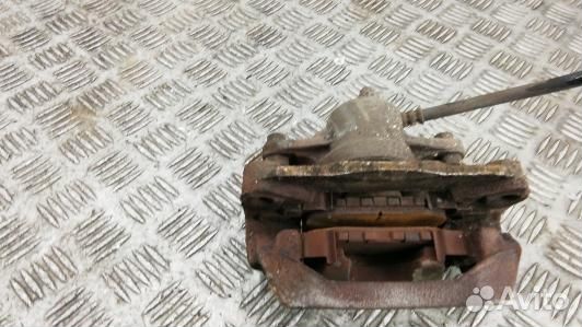 Суппорт тормозной задний левый subaru legacy 5 (92