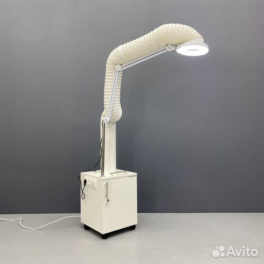 Пылесос / вытяжка для маникюра и педикюра