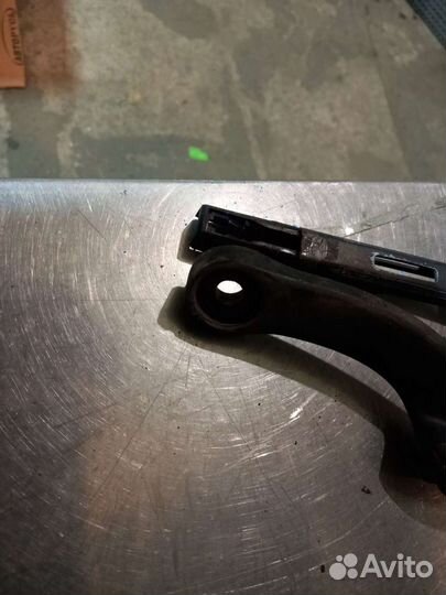 Поводок стеклоочистителя Audi A4