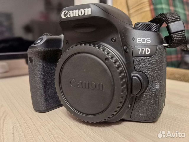 Canon 77D Body