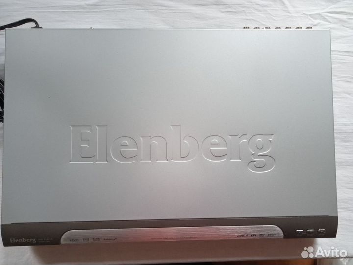 Видеоплейер DVD Elenberg с караоке