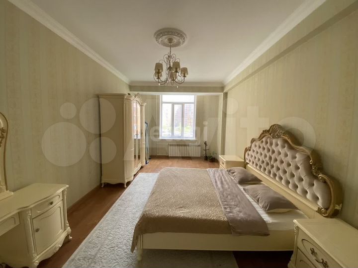 2-к. квартира, 95 м², 3/10 эт.