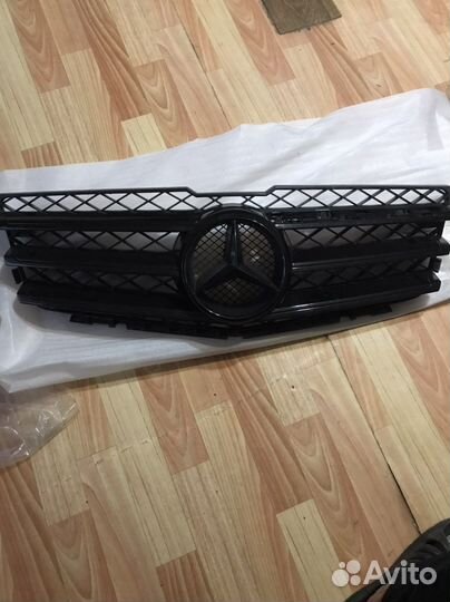 Решетка радиатора mercedes glk x204