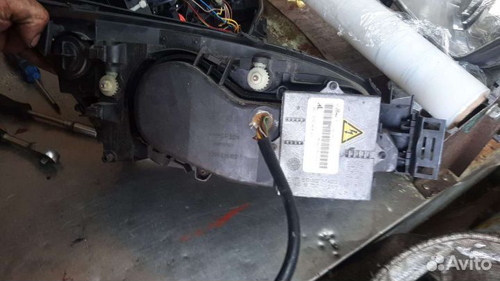 Фара левая Форд Мондео 3 ксенон